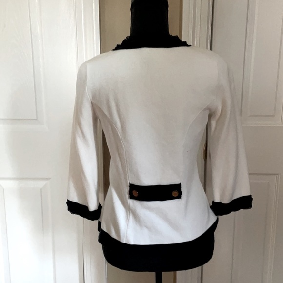 White House Black Market sweater - Picture 2 of 3